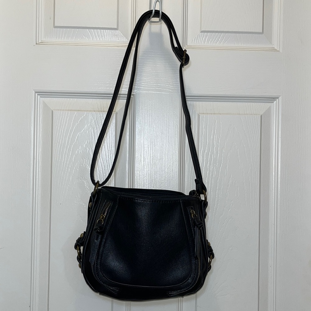 Bueno Collection Leather purse black NWT